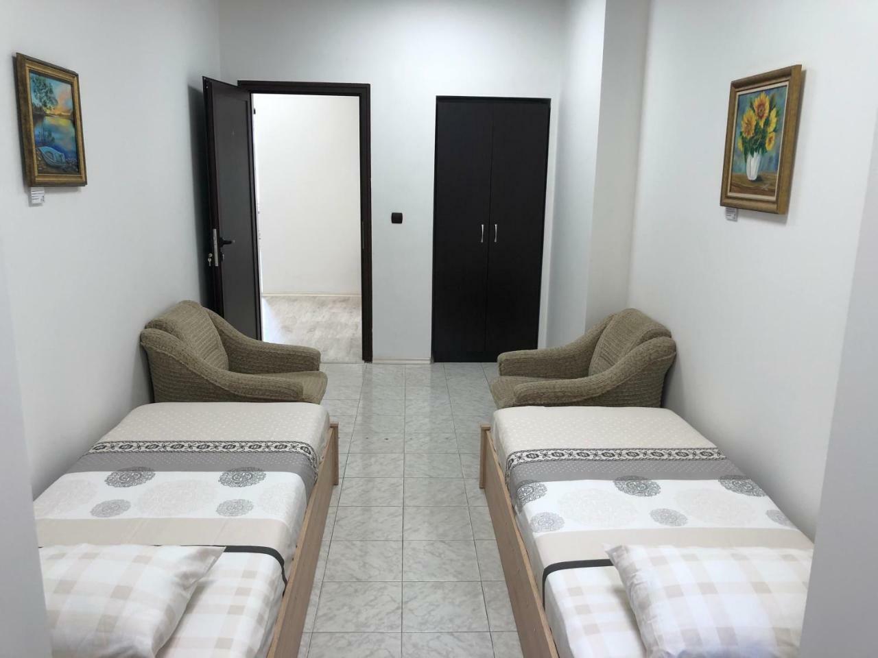 Guest Rooms Opera Plovdiv Eksteriør billede