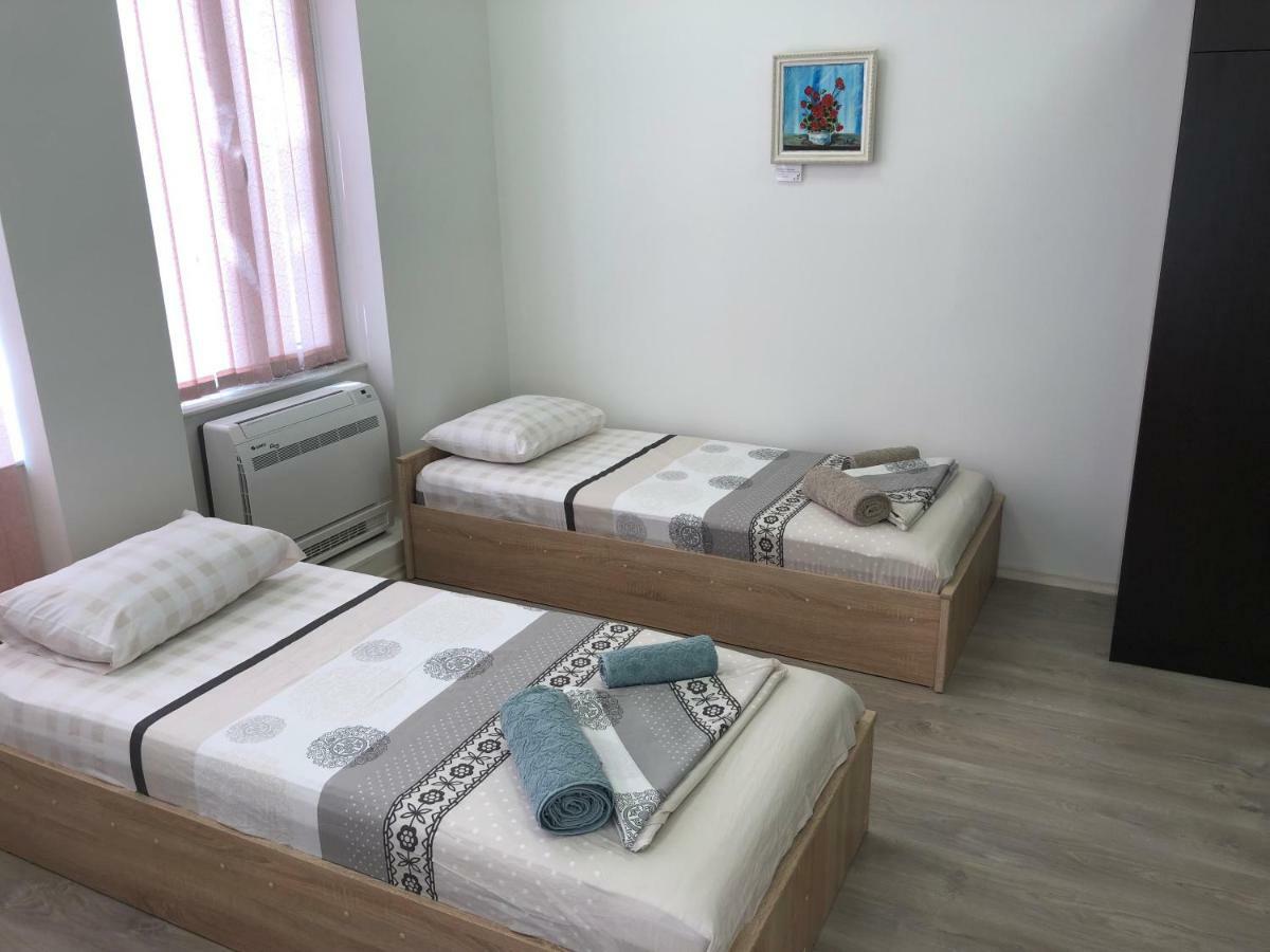 Guest Rooms Opera Plovdiv Eksteriør billede