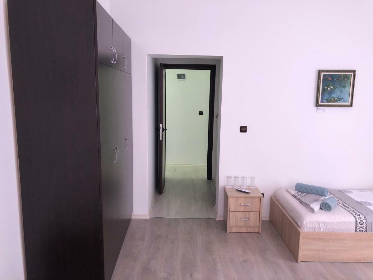 Guest Rooms Opera Plovdiv Eksteriør billede
