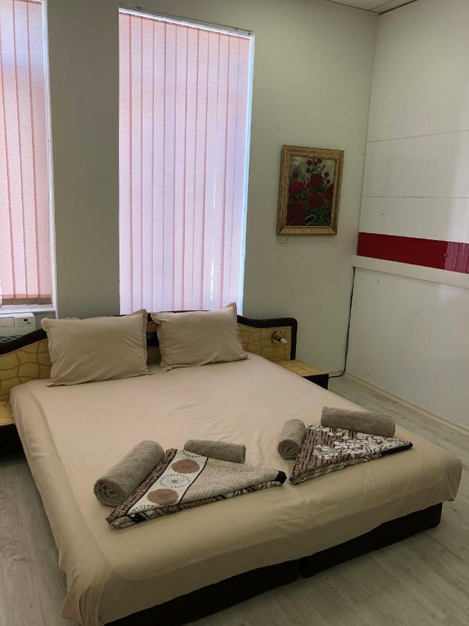 Guest Rooms Opera Plovdiv Eksteriør billede