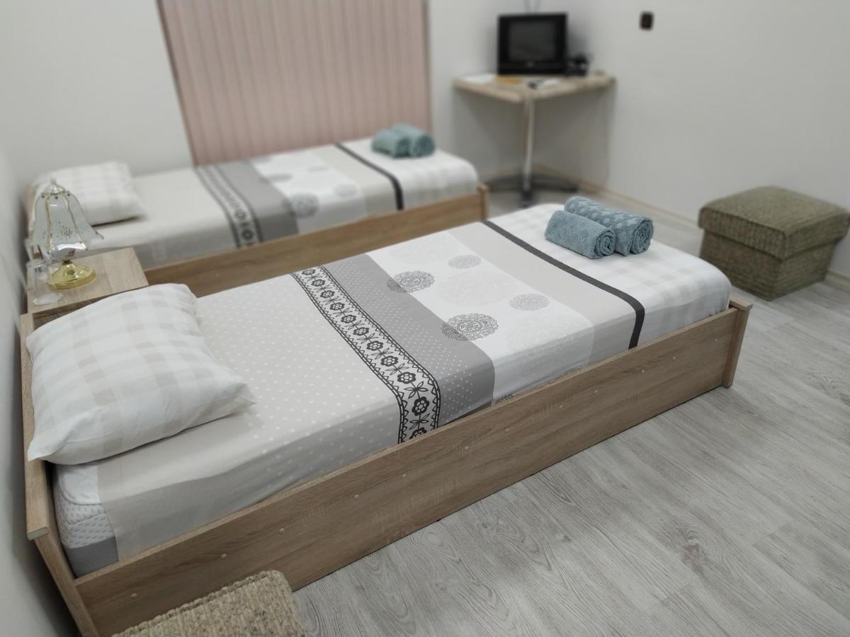 Guest Rooms Opera Plovdiv Eksteriør billede